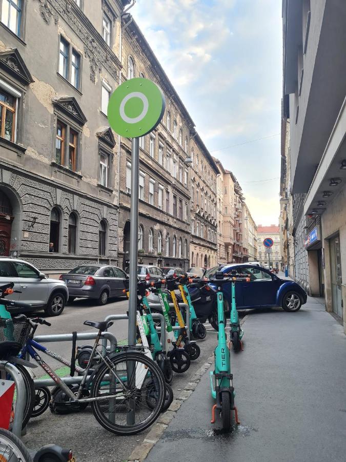 Weiner Downtown Lägenhet Budapest Exteriör bild
